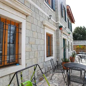 krevet i doručak Sol, Kastela